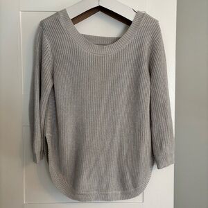 Francesca’s / Harper Heritage scoop neck, open back oversized knitted sweater